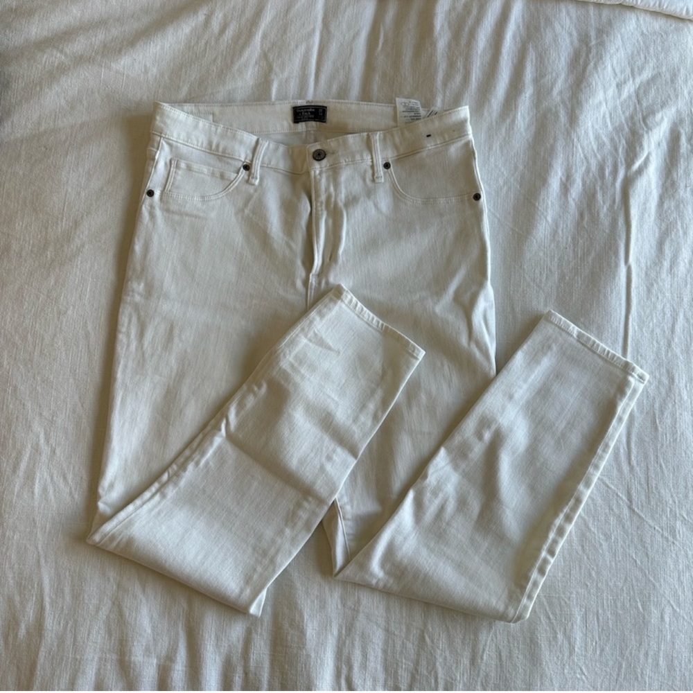 White Abercrombie Ankle Jeans
